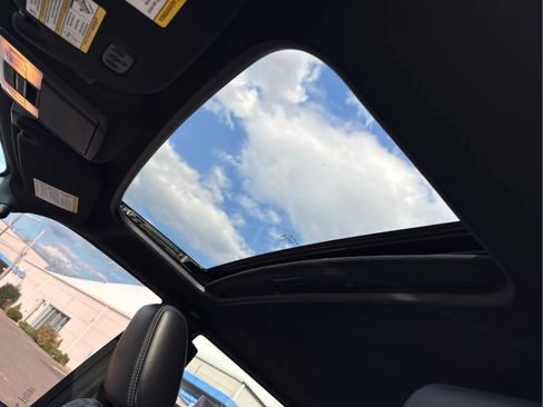 Used 2017 Ford Expedition EL Platinum image 9