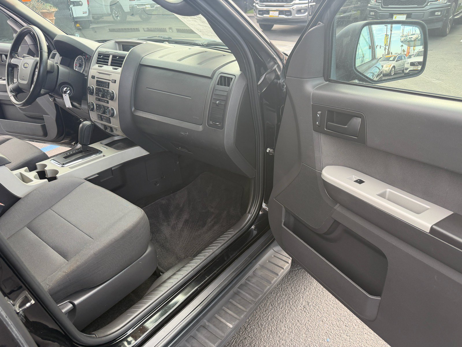 Used 2012 Ford Escape XLT FWD image 13