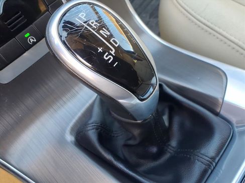 Used 2016 Volvo V60 T5 Premier image 6