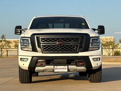 Used 2023 Nissan Titan PRO-4X w/ Pro-4x Convenience Package AWD/4WD image 2