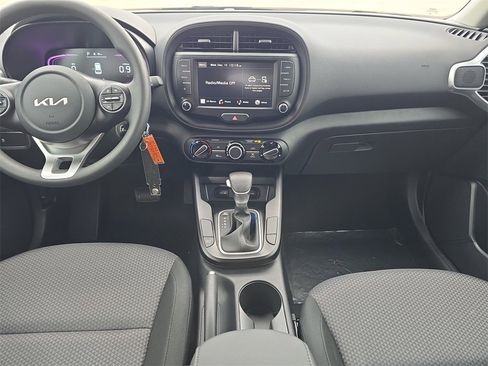 New 2025 Kia Soul LX image 16