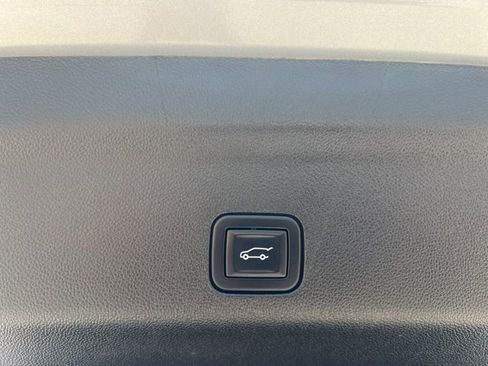 Used 2024 Chevrolet Tahoe LT AWD/4WD image 25