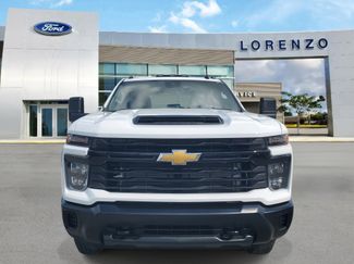 Used 2025 Chevrolet Silverado 3500 W/T video 2
