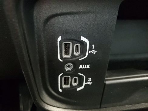 Used 2024 RAM 2500 Big Horn w/ Level 2 Equipment Group image 21