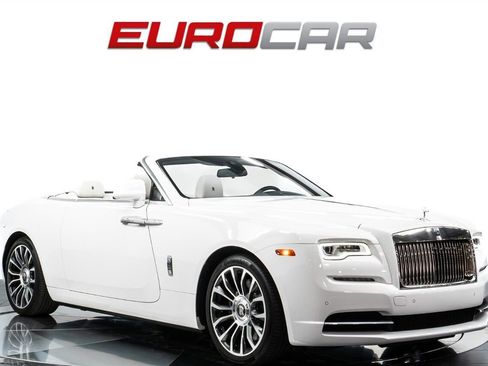 Used 2018 Rolls-Royce Dawn image 9