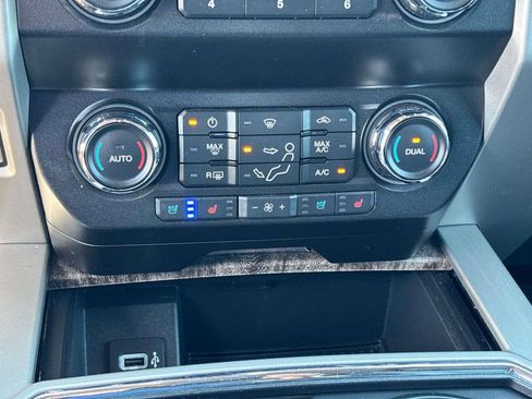 Used 2019 Ford F350 Lariat w/ Lariat Ultimate Package AWD/4WD image 26