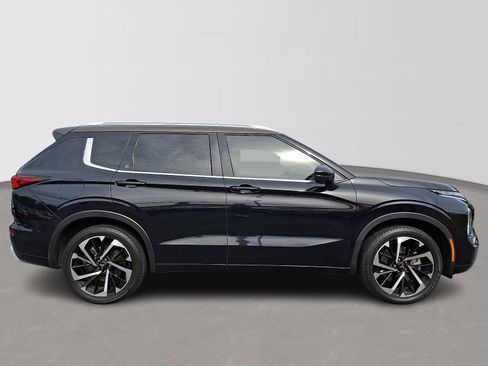 Used 2023 Mitsubishi Outlander SEL 40th Anniversary AWD/4WD image 7
