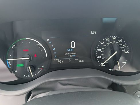 New 2026 Toyota Sienna XLE FWD image 19