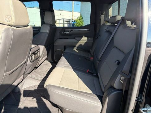 Used 2023 Chevrolet Silverado 1500 ZR2 w/ Technology Package AWD/4WD image 17