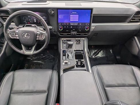 Certified 2025 Lexus GX 550 w/ Cold Area Package image 17