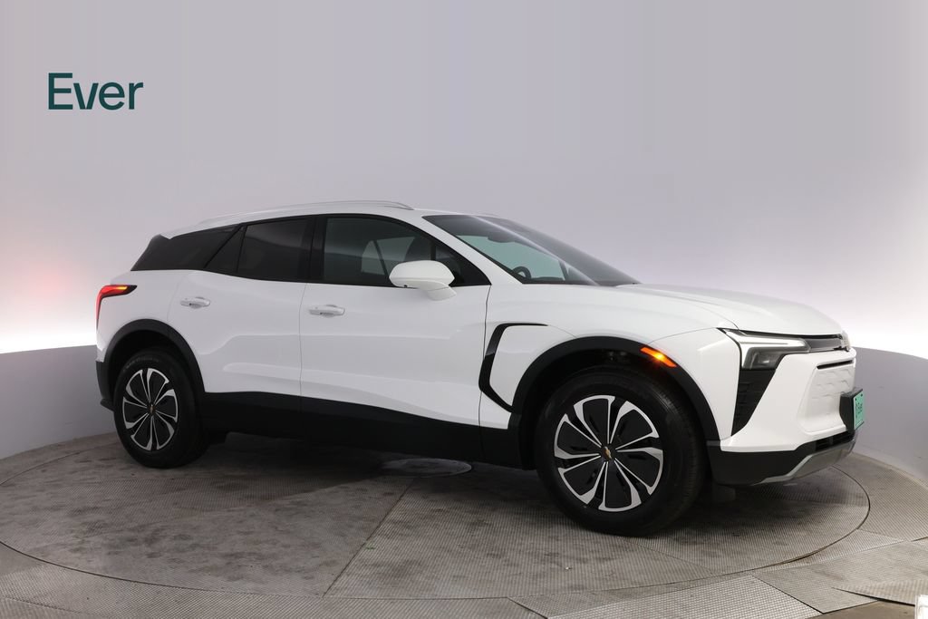 Used 2024 Chevrolet Blazer EV LT AWD/4WD image 14