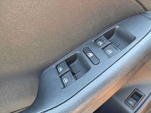 Used 2015 Volkswagen Jetta S FWD image 22