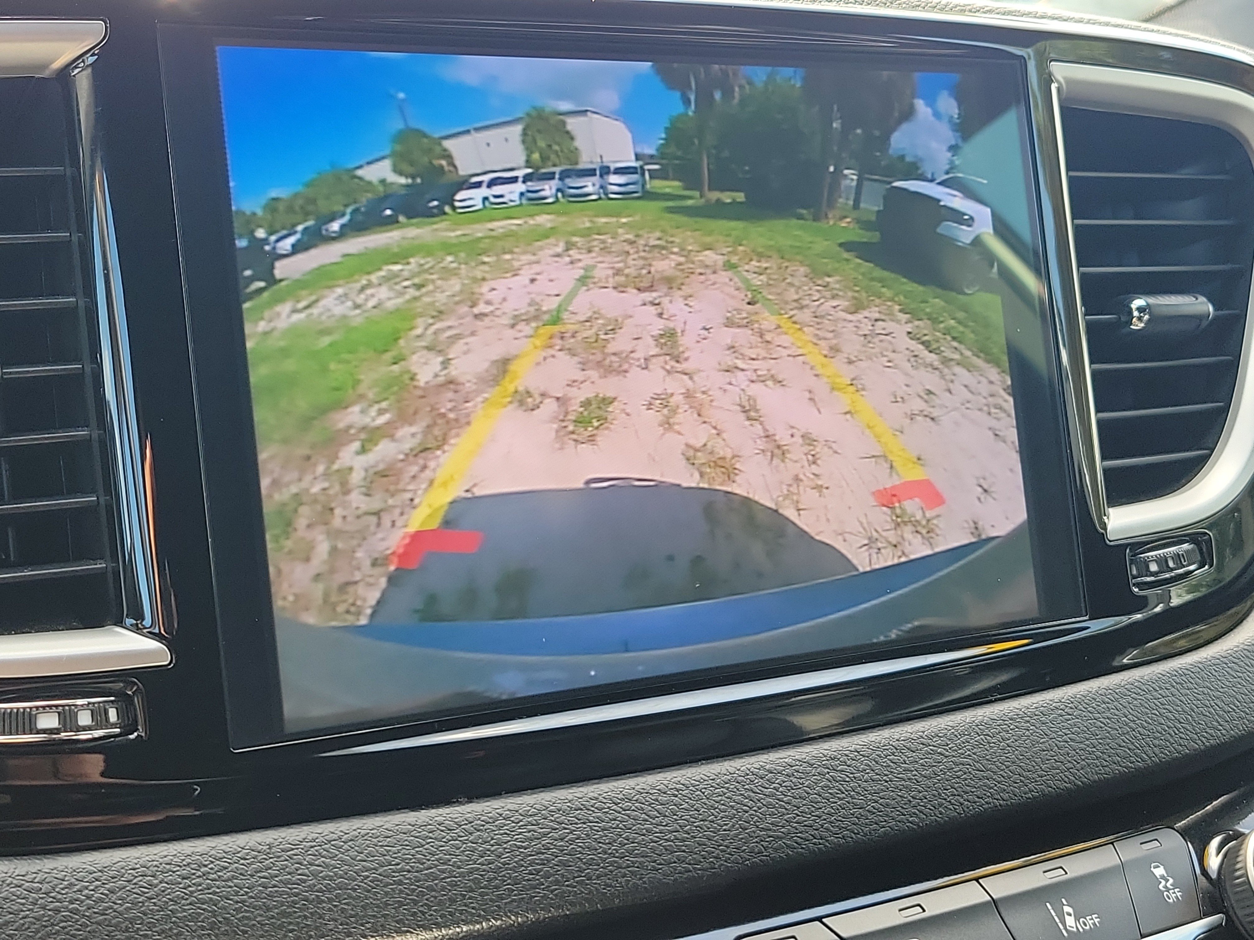Used 2026 Chrysler Pacifica Select FWD image 25