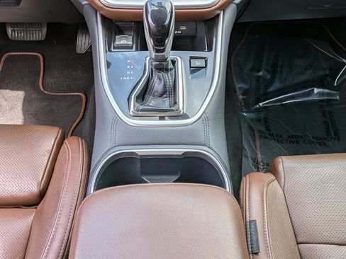 Used 2020 Subaru Outback Touring XT AWD/4WD image 21