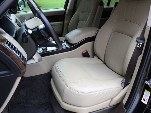 Used 2019 Land Rover Range Rover Supercharged AWD/4WD image 20
