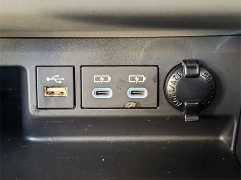 Certified 2023 Toyota Highlander LE image 14