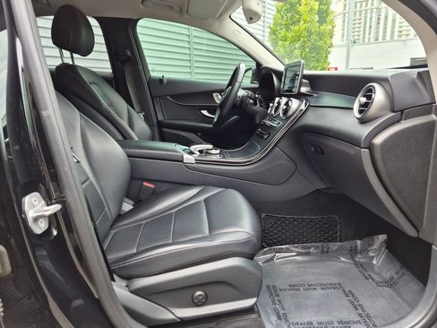 Used 2017 Mercedes-Benz GLC 300 4MATIC Coupe image 29