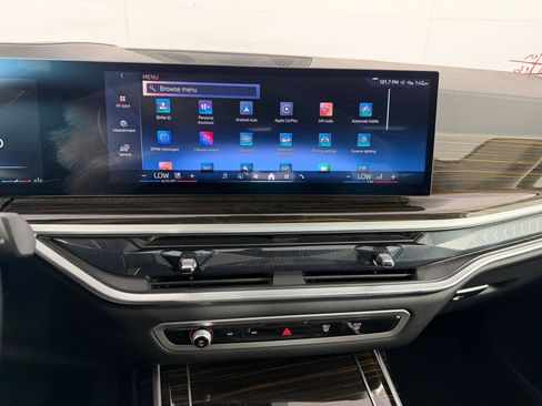 Used 2025 BMW X7 xDrive40i AWD/4WD image 22