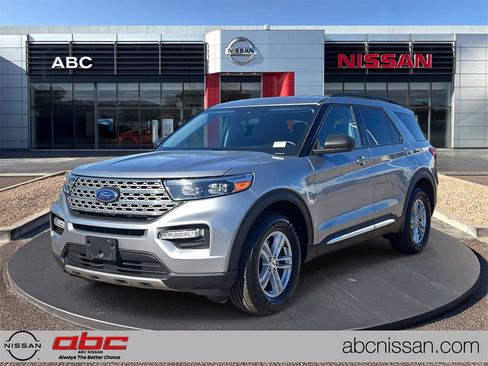 Used 2023 Ford Explorer XLT w/ Equipment Group 202A image 1