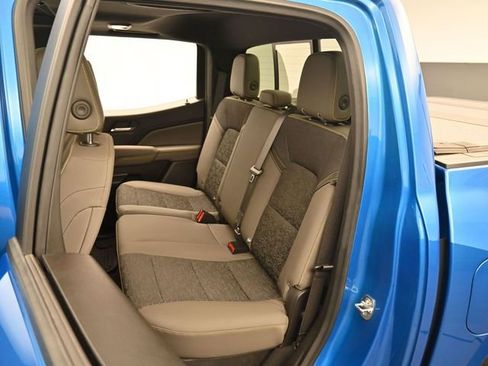 Used 2024 Chevrolet Colorado ZR2 w/ Technology Package AWD/4WD image 26