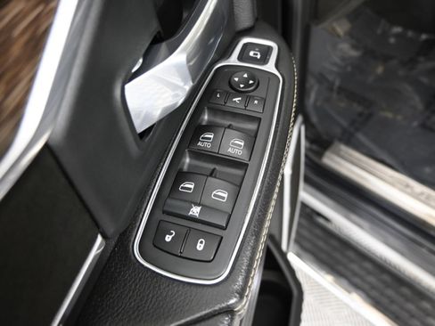 Used 2020 RAM 2500 Laramie image 20