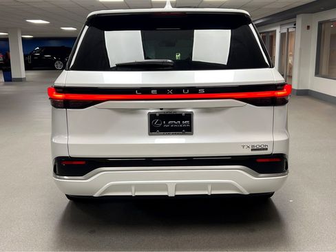 New 2026 Lexus TX 500h AWD image 6