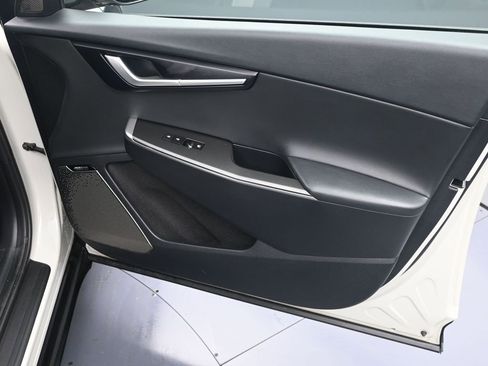 Certified 2022 Kia EV6 Wind w/ Wind Technology Package image 37