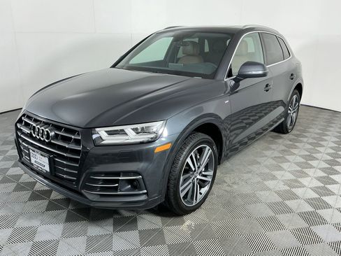 Used 2020 Audi Q5 e Premium Plus AWD/4WD image 4
