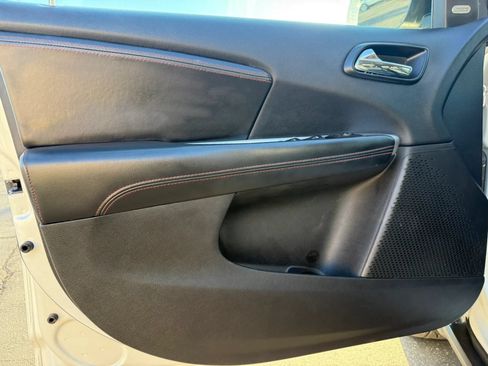 Used 2015 Dodge Journey R/T w/ Flexible Seating Group FWD image 12