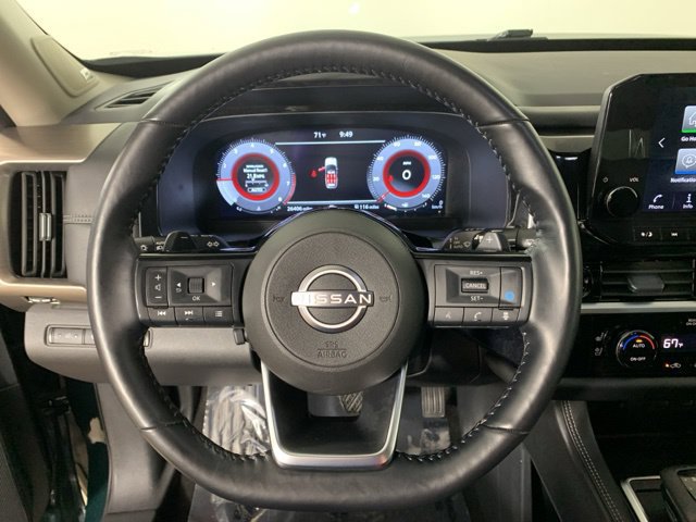Used 2025 Nissan Pathfinder Platinum w/ Lighting Package (N93) AWD/4WD image 14