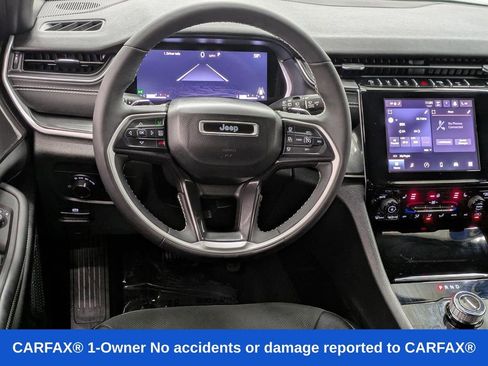 Used 2023 Jeep Grand Cherokee Altitude AWD/4WD image 4