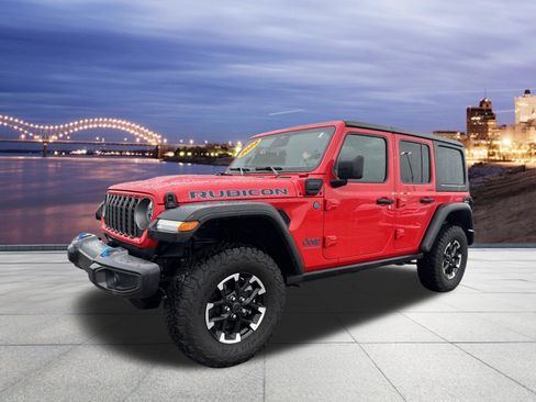 Used 2025 Jeep Wrangler Unlimited Rubicon 4xe w/ Convenience Group AWD/4WD image 1
