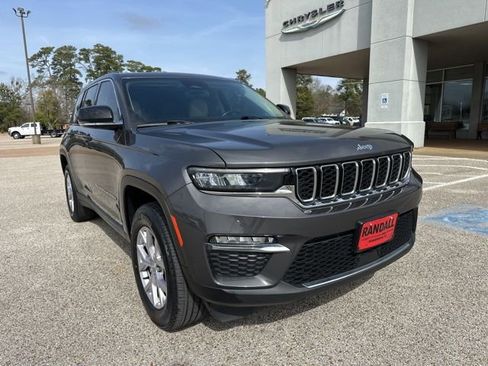 Used 2022 Jeep Grand Cherokee Limited image 1
