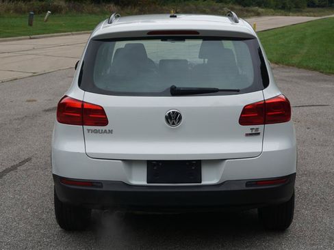 Used 2016 Volkswagen Tiguan S AWD/4WD image 4