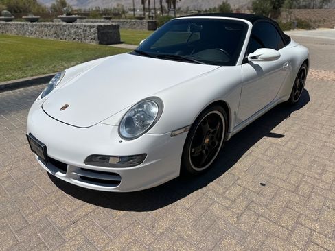 Used 2007 Porsche 911 Carrera S RWD image 3