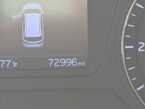 Used 2019 Kia Sorento S image 10