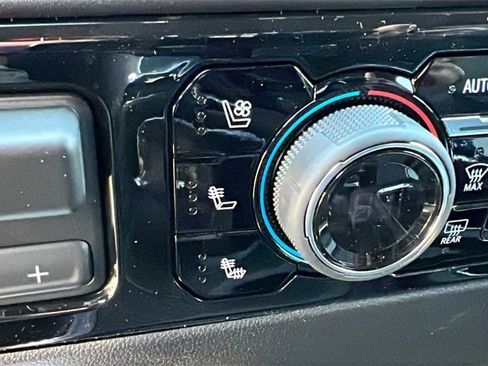 New 2026 Chevrolet Silverado 1500 LTZ w/ LTZ Premium Package image 29