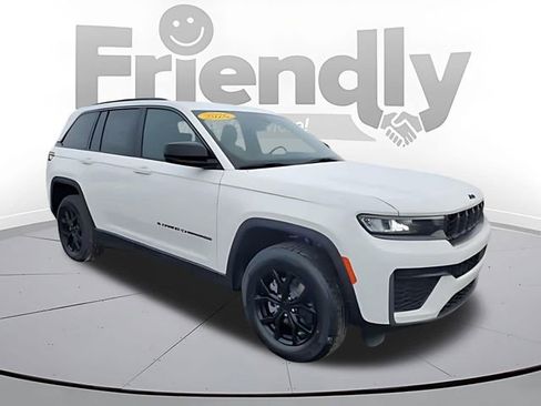 New 2026 Jeep Grand Cherokee Altitude AWD/4WD image 7