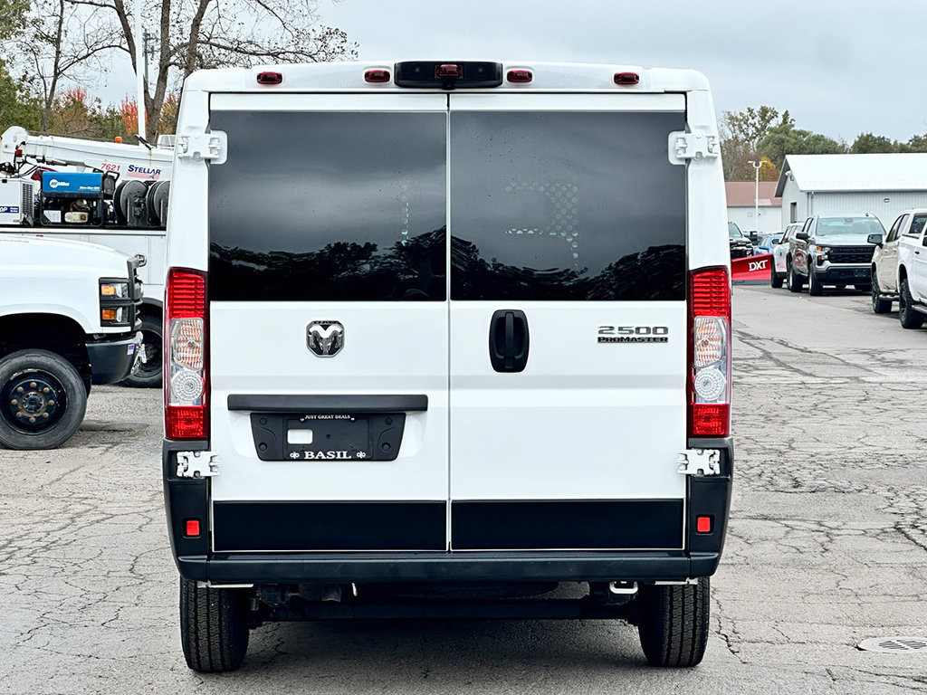 Used 2025 RAM ProMaster 2500 w/ U-Haul Equipment Group FWD image 11