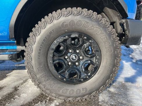 Used 2024 Ford Bronco Wildtrak image 16