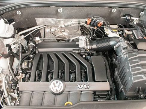 Used 2023 Volkswagen Atlas Cross Sport SEL Premium R-Line AWD/4WD image 3