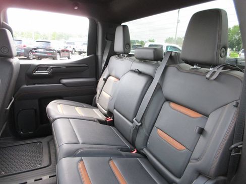 Certified 2022 GMC Sierra 1500 AT4 AWD/4WD image 22