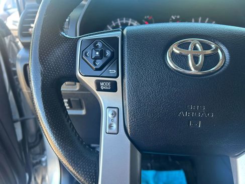 Used 2014 Toyota 4Runner SR5 Premium image 16