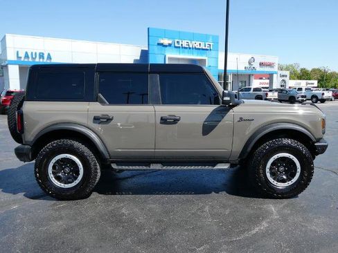 Certified 2025 Ford Bronco Badlands AWD/4WD image 4