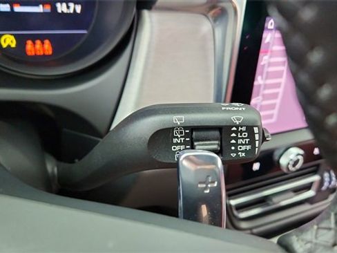 Used 2025 Porsche Macan image 41