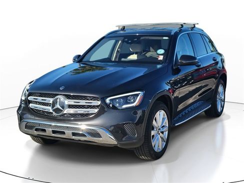 Used 2021 Mercedes-Benz GLC 300 image 2
