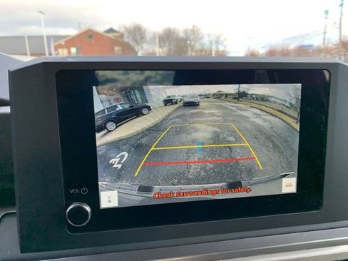 Certified 2025 Toyota Tacoma SR5 image 20