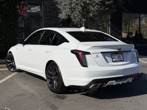 Used 2021 Cadillac CT5 V image 18