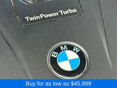 Used 2022 BMW 740i xDrive w/ M Sport Package image 7