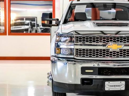 Used 2019 Chevrolet Silverado 3500 W/T w/ WT Convenience Package image 41